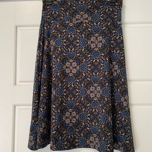 LulaRoe Azure skirt S, soft and stretchy, fold over yoga waistband, blue design